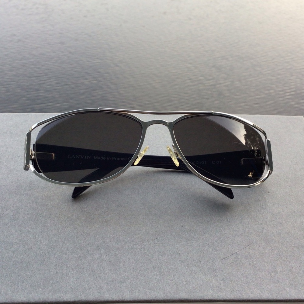 Lanvin Sunglasses LV2101 C 01 Made in France Sexy Swanky Frame